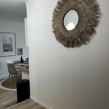 Superbe: Parking Gratuit + Wifi + Balcon Apartmán *