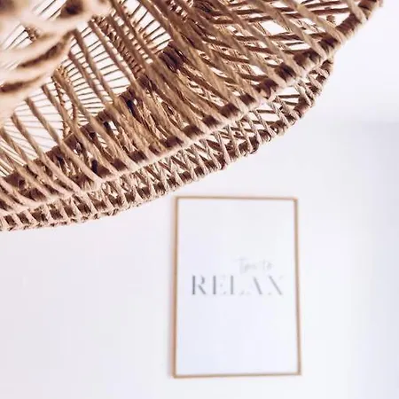 Superbe: Parking Gratuit + Wifi + Balcon