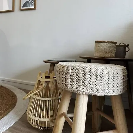 Superbe: Parking Gratuit + Wifi + Balcon