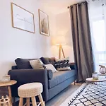 Superbe: Parking Gratuit + Wifi + Balcon 아파트 그르노블