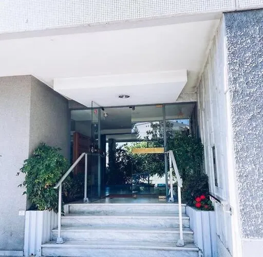 Superbe: Parking Gratuit + Wifi + Balcon