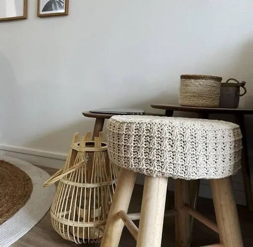 Superbe: Parking Gratuit + Wifi + Balcon