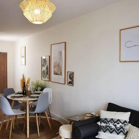 Superbe: Parking Gratuit + Wifi + Balcon *